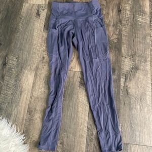 Blue leggings with pockets